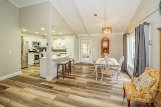 170 Onocop Dr, Pocono Lake, PA 18347