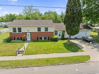 2306 Elwood Ave, South Bend, IN 46628