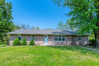 1009 Marbrooke Dr, Fulton, MO 65251