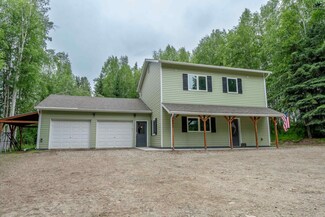 685 Forest Hollow Dr, Fairbanks, AK 99712