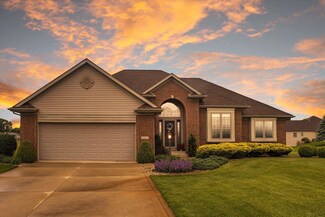 23623 Stonegate Cir, Elkhart, IN 46517