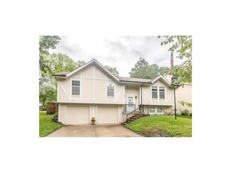6901 N Liberty St, Kansas City, MO 64118