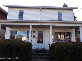 1225 Washburn St, Scranton, PA 18504