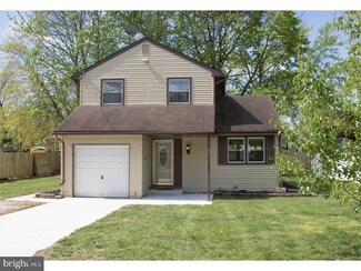 515 Grand Ave, Laurel Springs, NJ 08021
