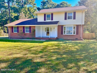 422 Pine Valley Rd, Jacksonville, NC 28546