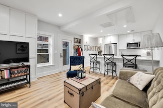 819 D St NE Unit 8, Washington, DC 20002