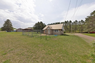 823 8th Ave, Calumet, MN 55716