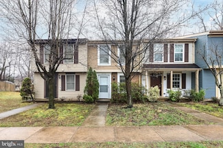 8736 Susquehanna St, Lorton, VA 22079