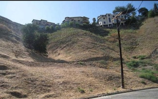 4981 Llano Dr, Woodland Hills, CA 91364