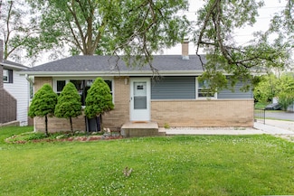 2631 W Greenwood Ave, Waukegan, IL 60087