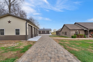 1065 Parkhurst Rd, McMinnville, TN 37110