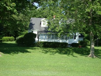 755 N Water St, Camden, IN 46917