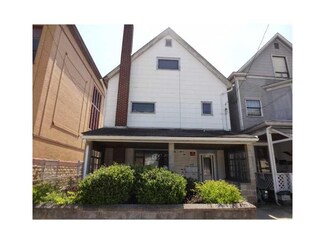 427 Agatha St, Pitcairn, PA 15140