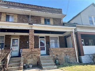 7510 Roslyn St, Pittsburgh, PA 15218