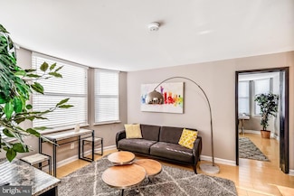 2135 Walnut St Unit 603, Philadelphia, PA 19103