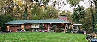 73 Plymouth Rd, Hillsdale, NJ 07642
