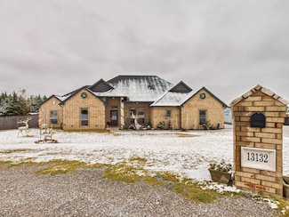 13132 Porsche Ln, Elgin, OK 73538
