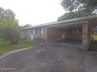 415 Bright St, Breaux Bridge, LA 70517