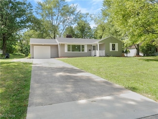 32 N Hillside Rd, Canfield, OH 44406