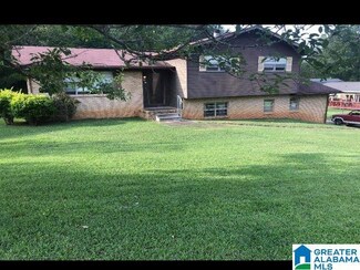 205 Oak Rd, Anniston, AL 36206