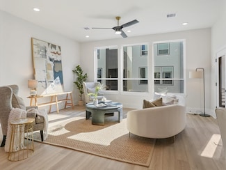 4710 Thornton Villas Ln, Houston, TX 77018