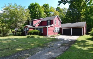 458 Highland Ave, Manchester Center, VT 05255
