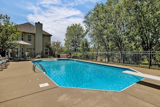 2056 Earl Pearce Cir, Mount Juliet, TN 37122
