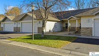 809 Dublin Ct, Mankato, MN 56001