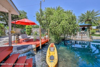 5507 Darlene St, Weeki Wachee, FL 34607