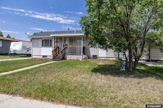 2950 E 11th St, Casper, WY 82609