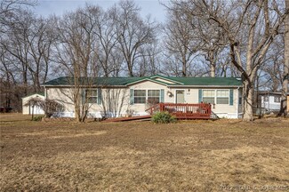 459 Highlands Dr, Camdenton, MO 65020