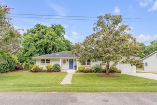 768 Creekside Dr, Charleston, SC 29412