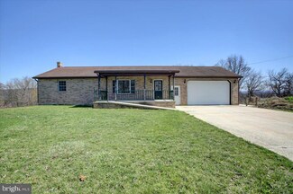 2842 N Clear Ridge Rd, Hustontown, PA 17229