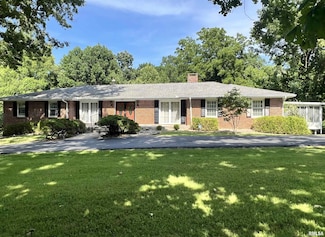 112 Birdsong Dr, Carbondale, IL 62903