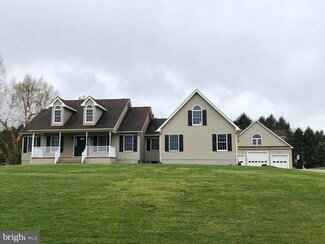 65 E Tomlin Station Rd, Mickleton, NJ 08056