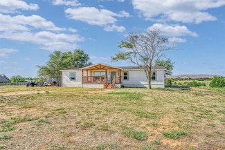 20735 E County Road 153, Blair, OK 73526