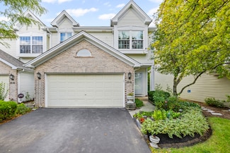 1016 Viewpoint Dr, Lake In the Hills, IL 60156