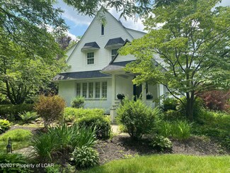 3 York Ave, West Pittston, PA 18643