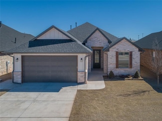 1224 Colonial Ave, Tuttle, OK 73089