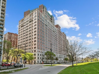 3240 N Lake Shore Dr Unit 11B, Chicago, IL 60657