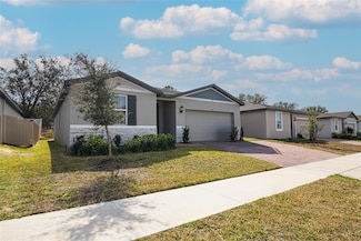 956 Cambridge Dr, Winter Haven, FL 33881