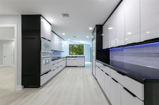 13401 SW 83rd Ave, Miami, FL 33156