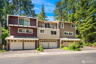 720 N 161st Place Unit 11, Seattle, WA 98133