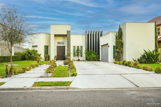 1203 Travis St, Mission, TX 78572