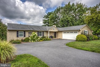 230 Landis Valley Rd, Lititz, PA 17543