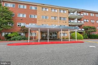 3737 Clarks Ln, Baltimore, MD 21215