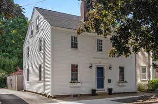 37 Olive St, Newburyport, MA 01950