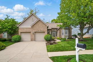 1368 Shawnee Run Dr, Maineville, OH 45039