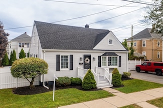 166 Charles St, New Bedford, MA 02744