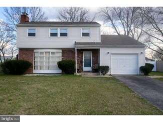 456 S Arthur Dr, Beverly, NJ 08010